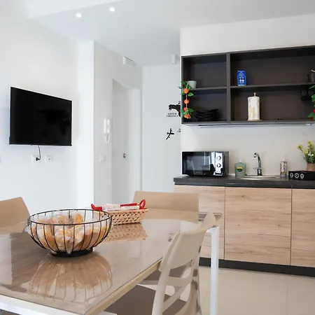 Duecento Bed & Breakfast 4*